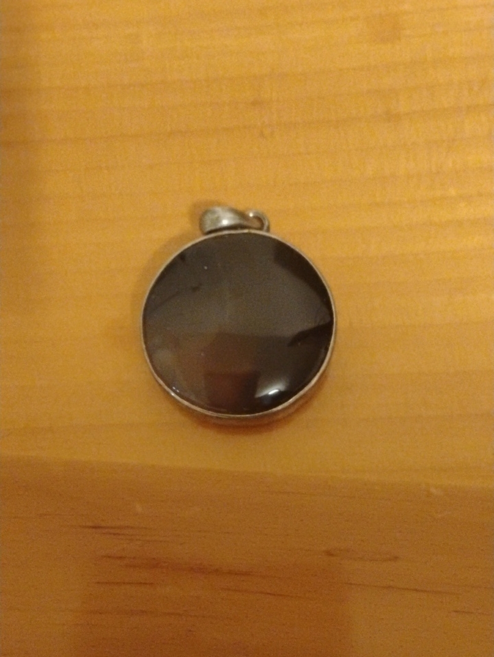 Classic Round Black Stone Pendant Necklace
